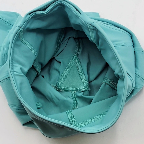 Lululemon On Pace Short *10" In  Washed Marsh Size 2 - Picture 12 of 14